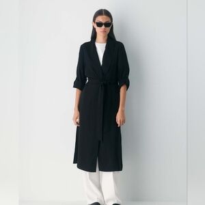 Aritzia/Babaton Kahlo Robe